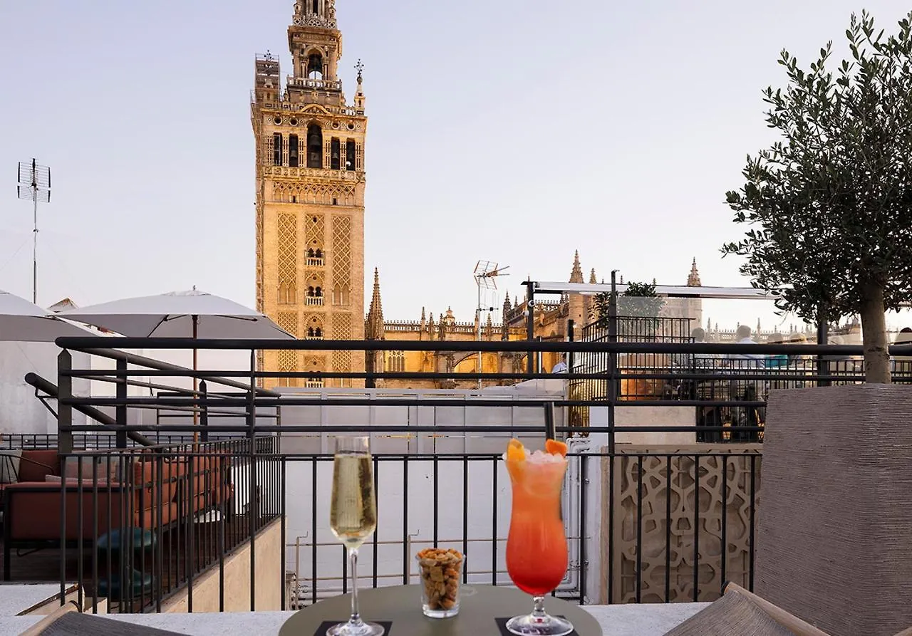 Eme Catedral Mercer Hotel Seville 5*,