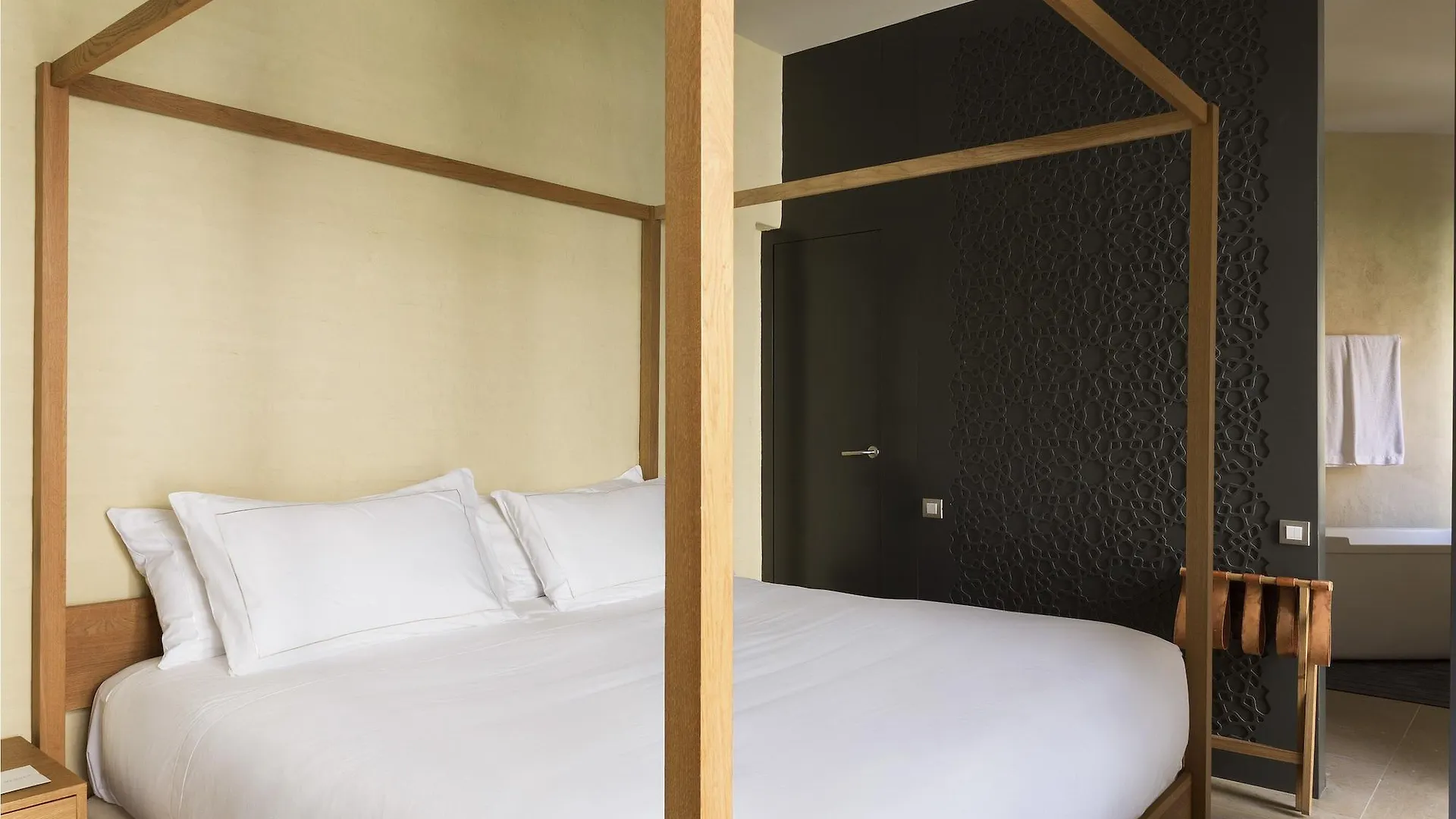 Eme Catedral Mercer Hotel Seville Spain